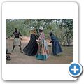 Fahrt durch das Damaraland - Besuch eines "Cultural Village"